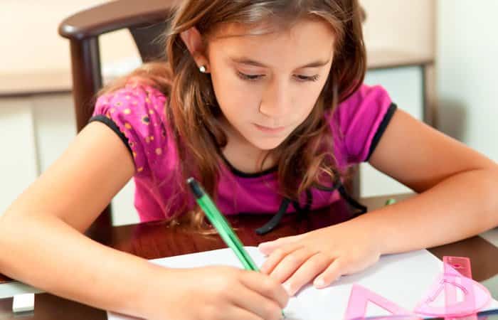 Tareas ¿Traen los niños demasiados deberes a casa?