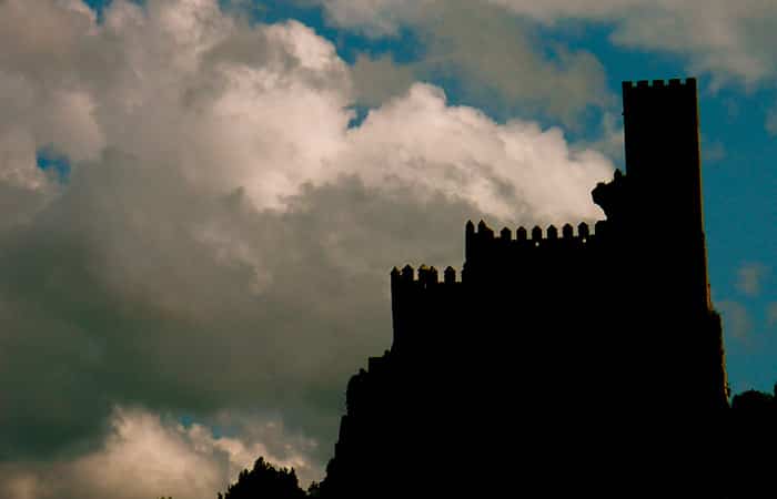 Castillo de Almansa a contraluz