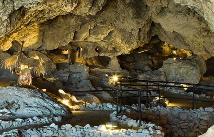 Cueva de las Ventanas de Piñar en Granada