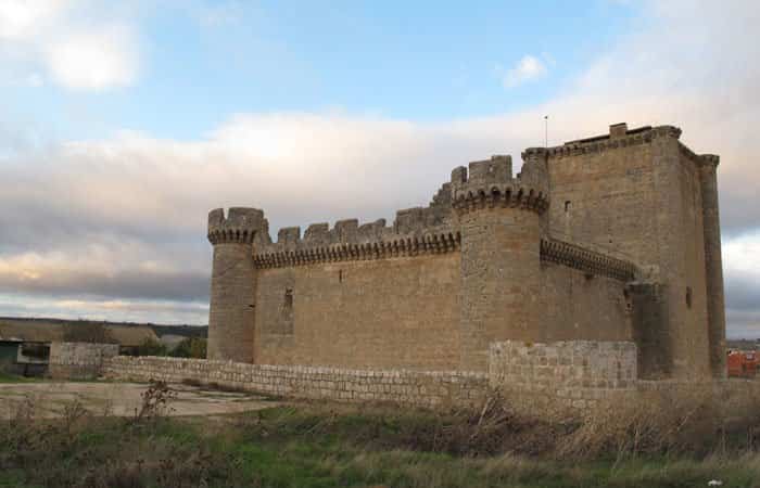 Castillo de Villafuerte de Esgueva en Valladolid