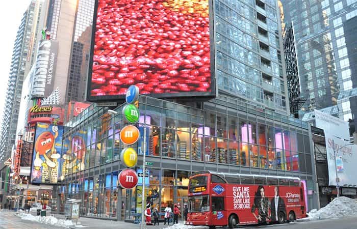 M&M Store New York