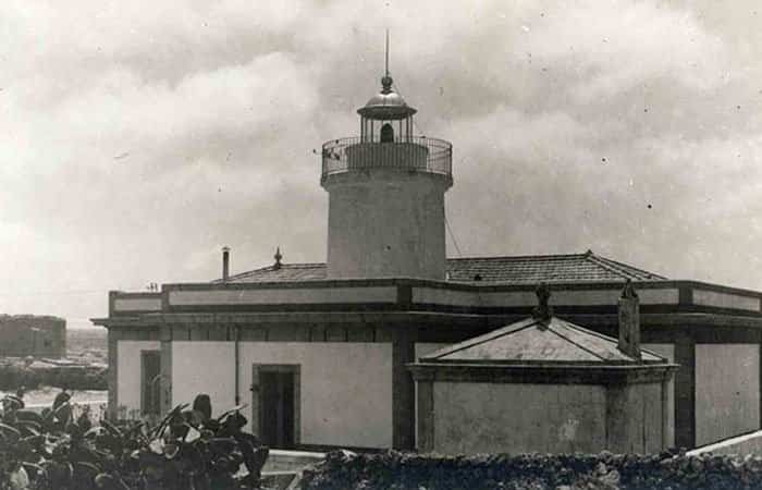 Foto histórica del Faro de Sa Farola