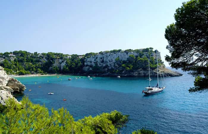 Playas para ir con niños en Menorca, Cala Galdana