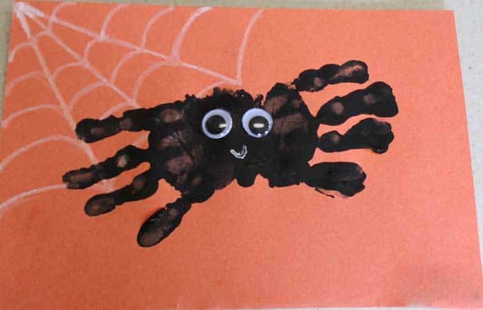manualidades de Halloween para bebés: araña