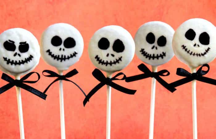 Meriendas para Halloween: Piruletas esqueleto