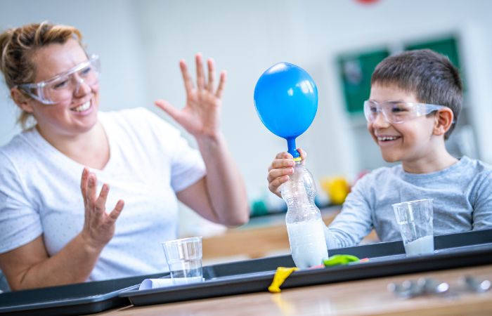 Experimentos científicos caseros con globos