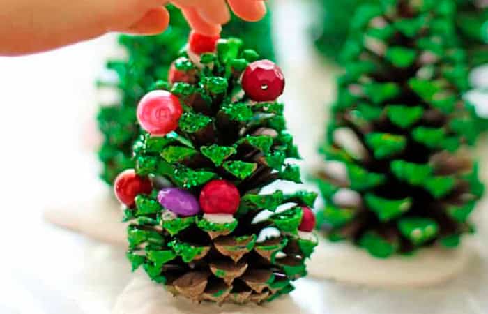 Manualidades para Navidad: piña árbol