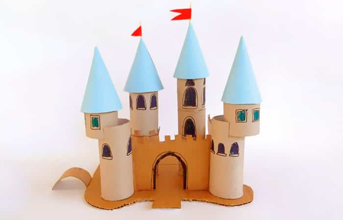 Ideas para crear un castillo de cuento, castillo con torreón