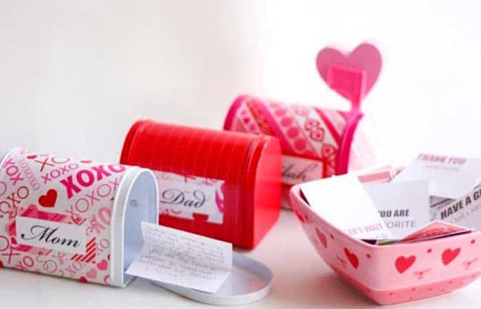 Buzones de San Valentín manualidades minibuzones