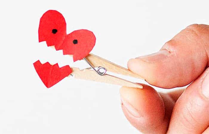 Manualidades para regalar en San Valentín, pinza de corazón