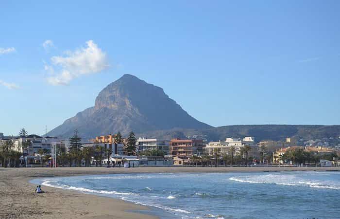 El Montgó, Playa El Arenal