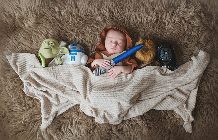 fotos de tu bebé vestido de jedi de Star Wars