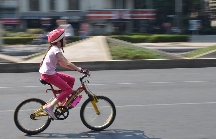 Ventajas del ciclismo para la salud infantil