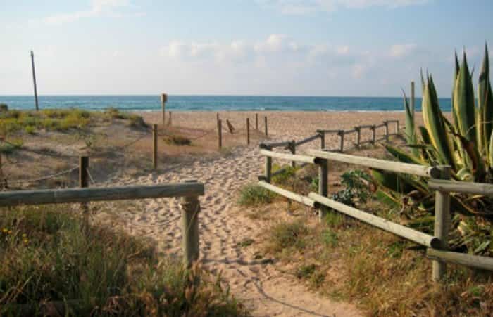 Playa de Els Muntanyans en Torredembarra, Tarragona