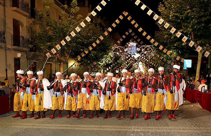 Fiesta de moros y cristianos, en Xixona, Alicante