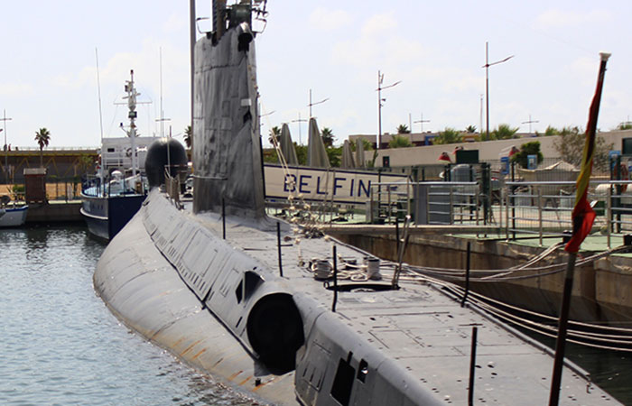 Museo Flotante del Submarino S-61 Delfín en Torrevieja, Alicante