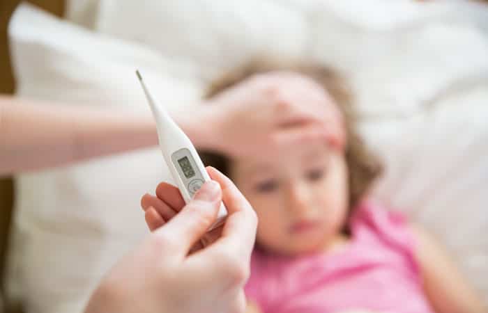 Cosas que tienes que saber acerca de la fiebre en niños 