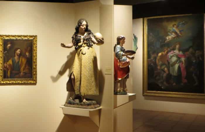 Sala de exposición del Museo Diocesano de Arte Sacro 