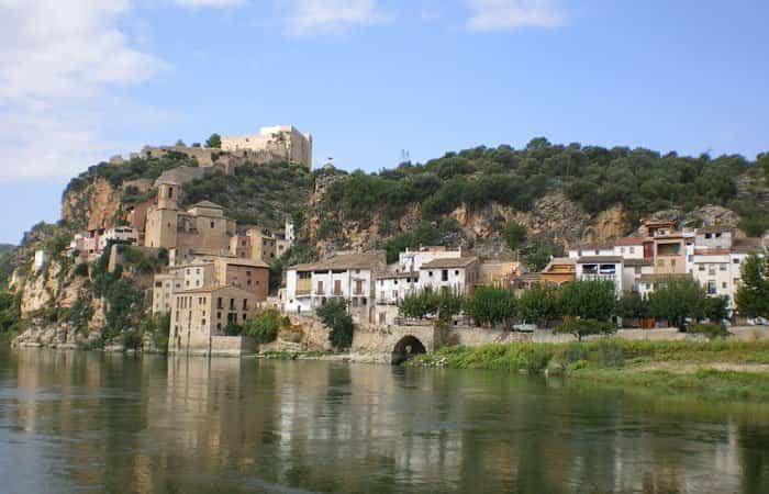 Miravet, una villa medieval en Tarragona