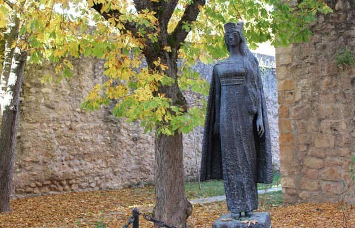 Estatua homenaje de Kristina de Noruega