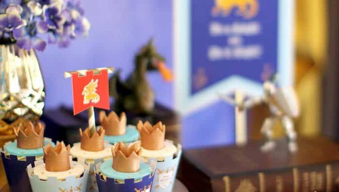 cumpleaños medieval cupcakes