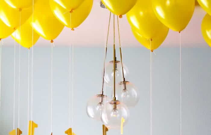 decorar con globos suspendidos