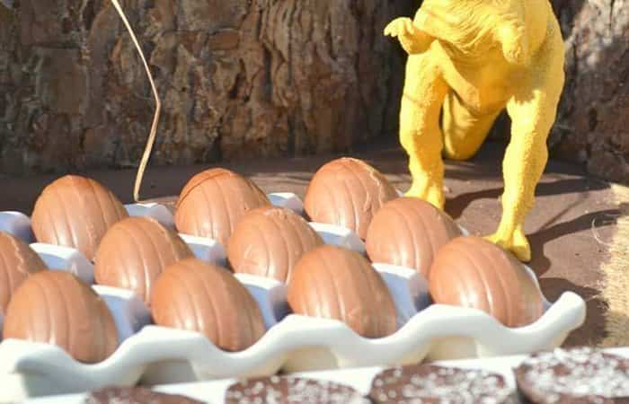 huevos para fiesta de dinosaurios