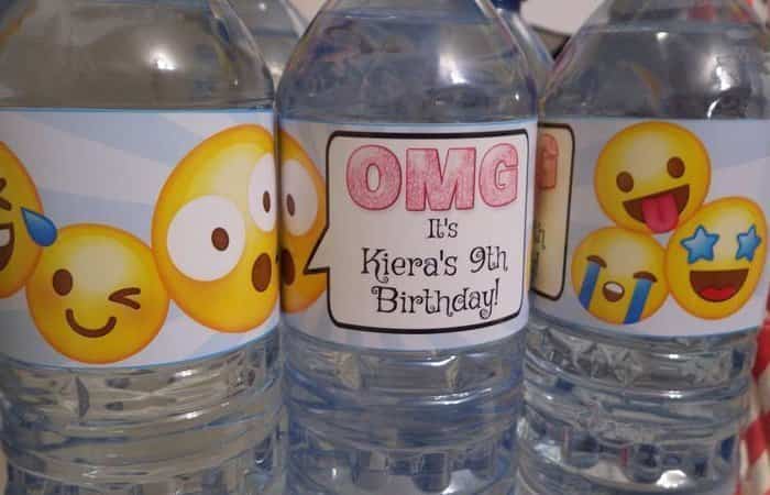 fiesta de emojis botellas con mensaje