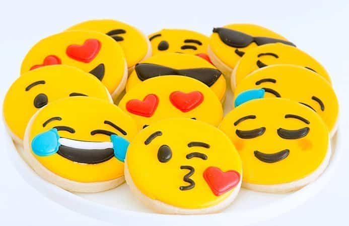 fiesta de emojis galletas emoticonos