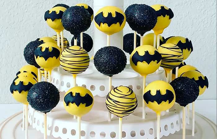 Fiesta de Batman con pop cakes
