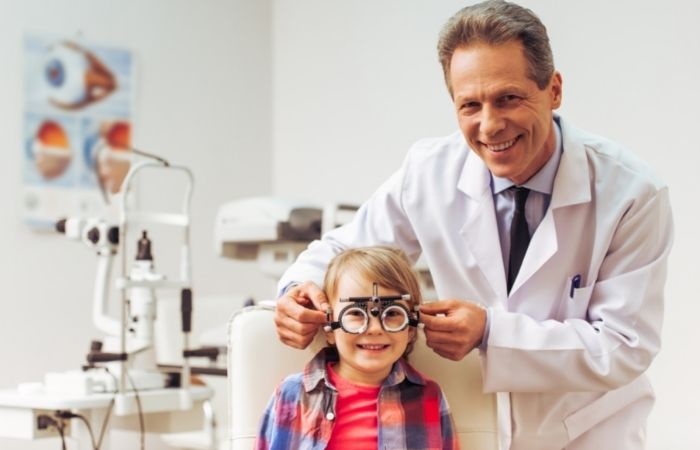 problemas de vista en los niños: acudir al oftalmólogo
