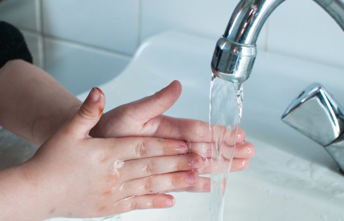 5 Trucos para lograr que nuestros hijos se laven las manos y conseguirlo