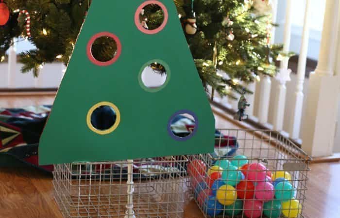 Juegos de Navidad encestar en el árbol