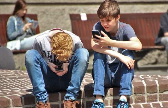 Hijos adictos a los smartphones
