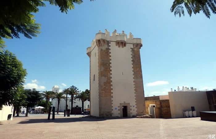 Torre de Guzmán el Bueno en Conil de la Frontera, Cádiz