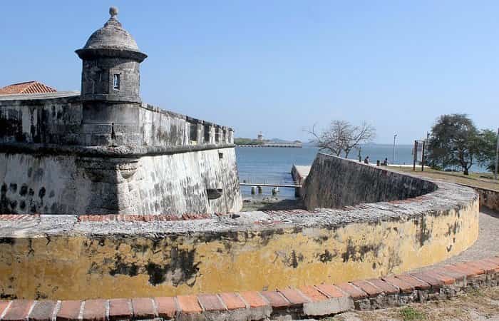 Las Murallas | Viajar a Cartagena de Indias con niños