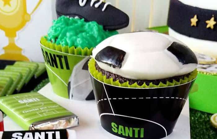 fiesta de fútbol: cupcakes decorados