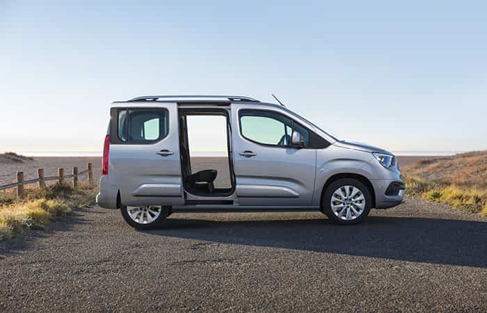 Nuevo Opel Combo Life con puertas abiertas