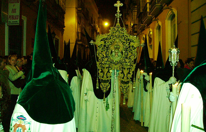 las procesiones más destacadas de España: la madrugá de Sevilla
