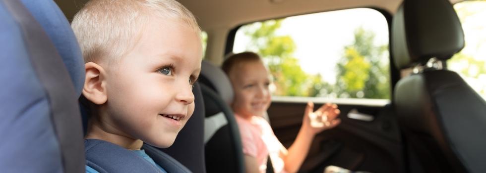 Consejos, juegos y canciones para viajar en coche con niños