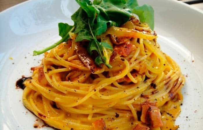 espaguetis a la carbonara curry