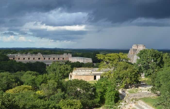 Ruinas de Uxmal en Yucatán. Visita obligada si viajas a la Riviera Maya