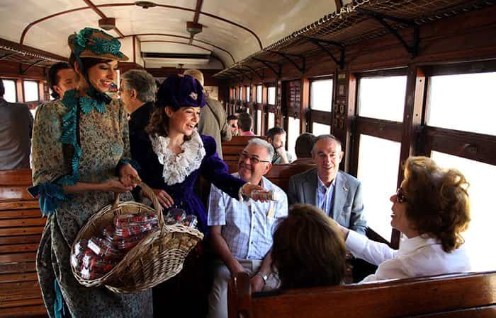 Tren de la Fresa. De Madrid a Aranjuez en un tren histórico