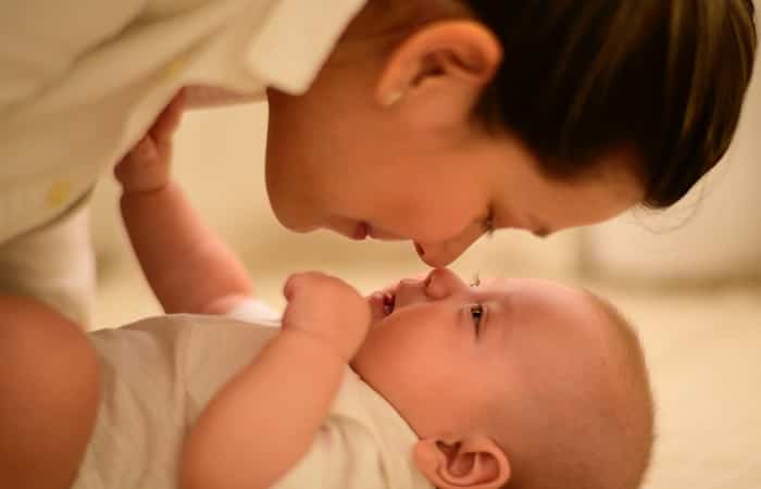 Mitos sobre la crianza con apego, la interacción