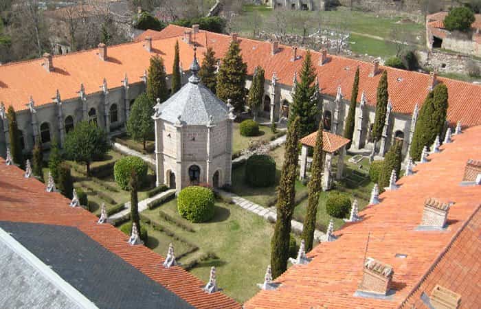 Claustro y Jardín del Monasterio de El Paular