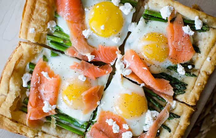 receta de hojaldre con huevos y salmón