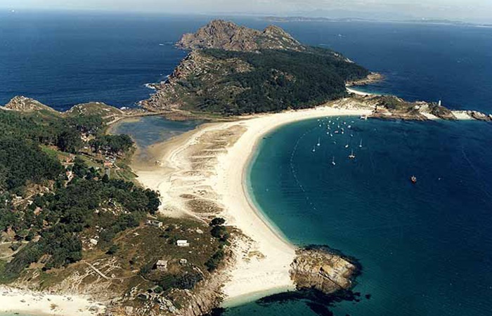 Destinos españoles que recomienda The New York Times: Islas Cíes, playa de Rodas