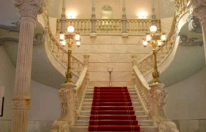 Escalera del Palacio Consistorial de Cartagena
