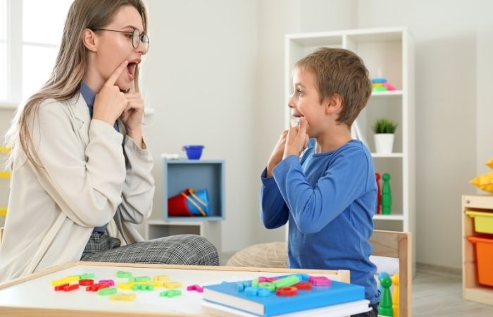 Cómo saber si tu hijo necesita un logopeda