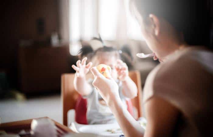 No transmitas a tus hijos tu malestar con los complejos físicos o tus problemas con la alimentación